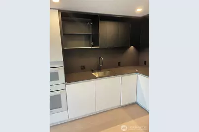 300 Virginia Street #2210, Seattle, WA 98121 - Photo 7