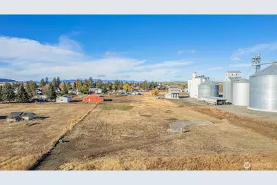 601 E 1st St, Waterville, WA 98858 - Photo 11
