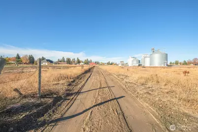 601 E 1st St, Waterville, WA 98858 - Photo 9