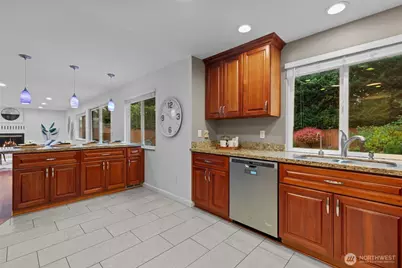 14138 150th Place SE, Renton, WA 98059 - Photo 17