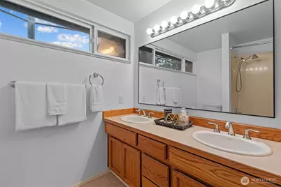 14138 150th Place SE, Renton, WA 98059 - Photo 31