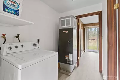 39411 Mountain Highway E, Eatonville, WA 98328 - Photo 19