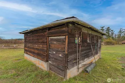 39411 Mountain Highway E, Eatonville, WA 98328 - Photo 27