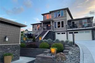 7940 Beach Dr E, Port Orchard, WA 98366 - Photo 1