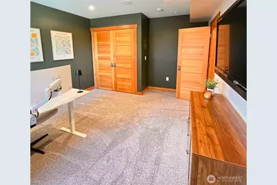 7940 Beach Drive E, Port Orchard, WA 98366 - Photo 27