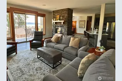 7940 Beach Drive E, Port Orchard, WA 98366 - Photo 7