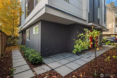 8340 Mary Avenue NW #D, Seattle, WA 98117 - Photo 31