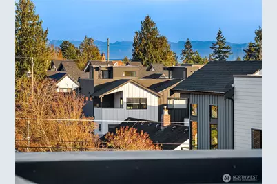 8340 Mary Avenue NW #D, Seattle, WA 98117 - Photo 29