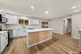 20414 119th St E, Bonney Lake, WA 98391 - Photo 13