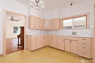 1018 W Cota St, Shelton, WA 98584 - Photo 11