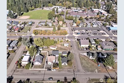 1018 W Cota Street, Shelton, WA 98584 - Photo 5