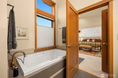 620 NE Vineyard Lane #B302, Winslow, WA 98110 - Photo 27