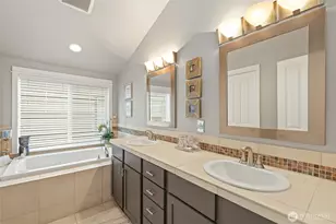 4535 NE 55th St, Seattle, WA 98105 - Photo 15