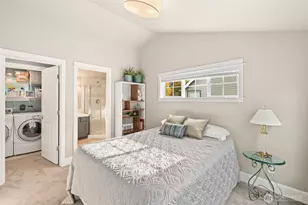 4535 NE 55th St, Seattle, WA 98105 - Photo 13