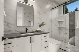 7626 NE 10th St, Medina, WA 98039 - Photo 17