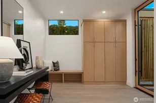 7626 NE 10th St, Medina, WA 98039 - Photo 3