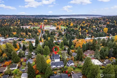 10813 24th Avenue NE, Seattle, WA 98125 - Photo 37