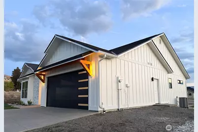 146 33rd Street, East Wenatchee, WA 98802 - Photo 3