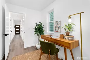 12107 E Gibson Rd, Everett, WA 98204 - Photo 3