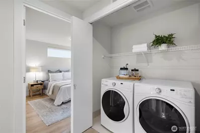 2212 Franklin Avenue E #B, Seattle, WA 98102 - Photo 23