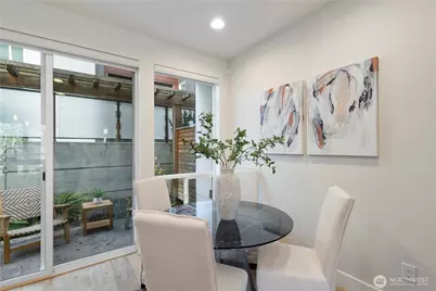 2212 Franklin Avenue E #B, Seattle, WA 98102 - Photo 7