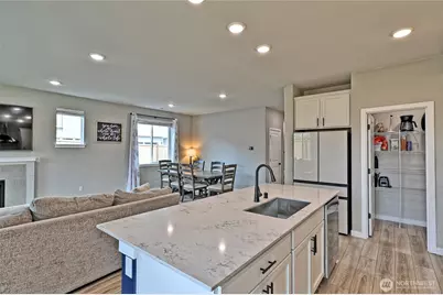 8529 52nd Street NE, Marysville, WA 98270 - Photo 5