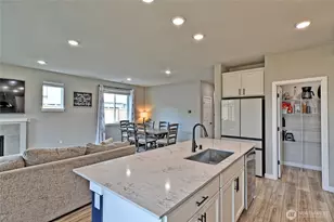 8529 52nd St NE, Marysville, WA 98270 - Photo 5