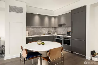 2510 6th Avenue #1305, Seattle, WA 98121 - Photo 9