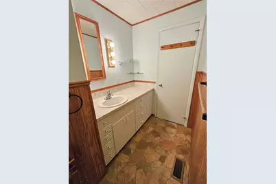 319 Oak Street, Omak, WA 98841 - Photo 17