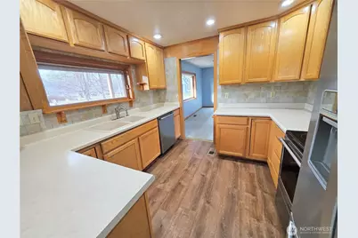 319 Oak Street, Omak, WA 98841 - Photo 9