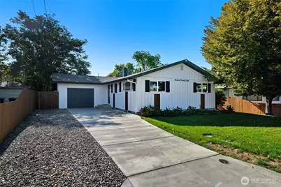 1328 Dakota Street, Walla Walla, WA 99362 - Photo 1