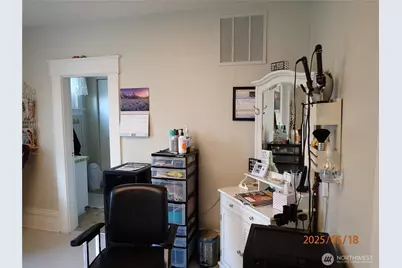 214 W 1st Street, Aberdeen, WA 98520 - Photo 7