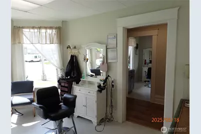 214 W 1st Street, Aberdeen, WA 98520 - Photo 5