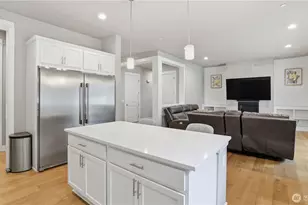 611 20th Ave Ct SW, Puyallup, WA 98371 - Photo 9