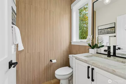 15001 NE 8th Street, Bellevue, WA 98007 - Photo 13