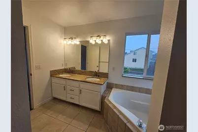 9925 S 242nd Place, Kent, WA 98030 - Photo 15