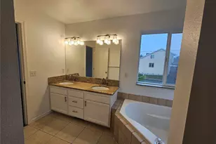 9925 S 242nd Pl, Kent, WA 98030 - Photo 15