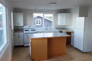 719 Caroline St, Port Angeles, WA 98362 - Photo 27