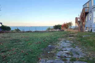 719 Caroline St, Port Angeles, WA 98362 - Photo 5