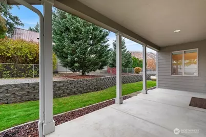 537 Chrisand Lane, Wenatchee, WA 98801 - Photo 3