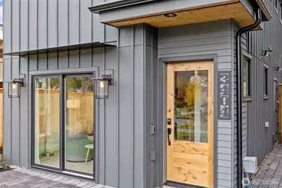 3404 33rd Avenue W, Seattle, WA 98199 - Photo 3