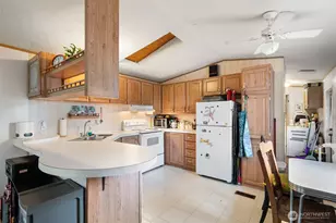 24 W Spruce St, Port Ludlow, WA 98365 - Photo 9