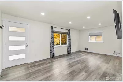 4512 S 3rd Avenue #C, Everett, WA 98203 - Photo 9