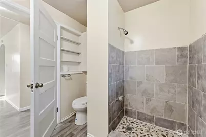 303 NE Ash Avenue, College Place, WA 99324 - Photo 7