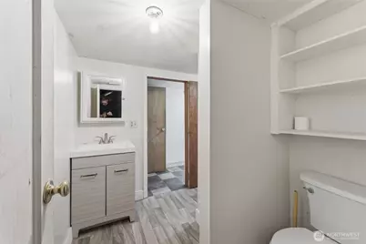 303 NE Ash Avenue, College Place, WA 99324 - Photo 17