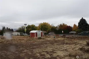 800 N Kentucky Ave, East Wenatchee, WA 98802 - Photo 19