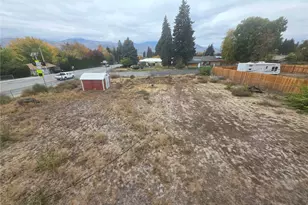 800 N Kentucky Ave, East Wenatchee, WA 98802 - Photo 3