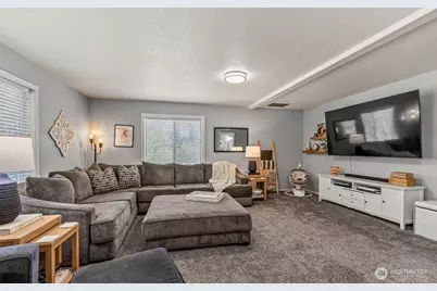 208 Salmonberry Lane, Longview, WA 98632 - Photo 7