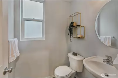 6312 Elizabeth Avenue SE, Auburn, WA 98092 - Photo 9