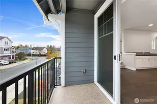 1307 141st Pl SW, Lynnwood, WA 98087 - Photo 9